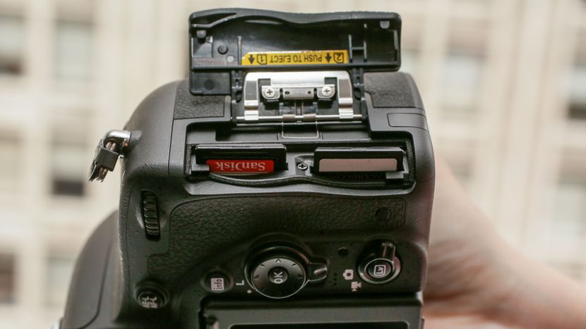 مقایسه دوربین‌های EOS 5D Mark III و Nikon D750