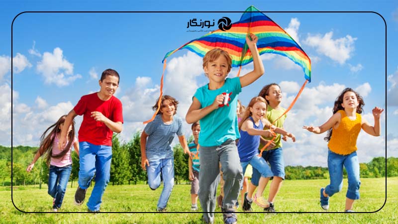 ایجاد صحنه‌های رنگی و شاد با لباس‌های متنوع