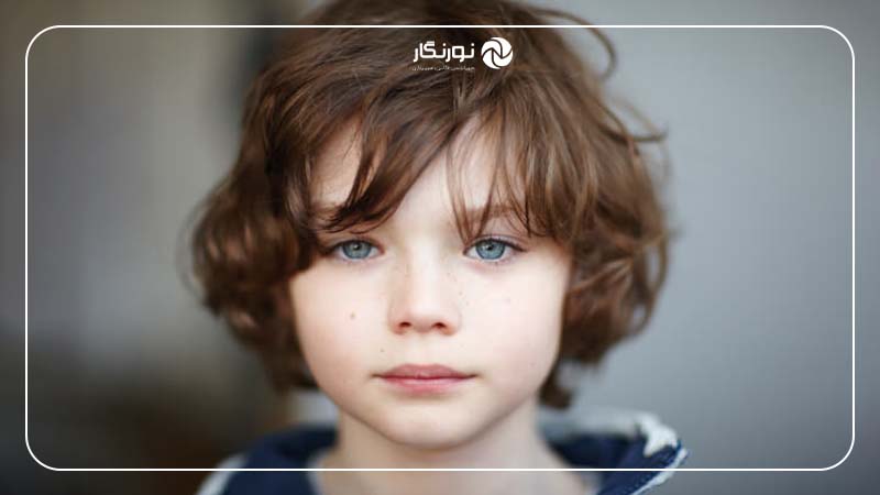 گرفتن عکس‌های نزدیک از جزئیات صورت و احساسات