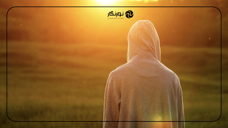 جهت نور در عکاسی؛ نورپردازی از بالا