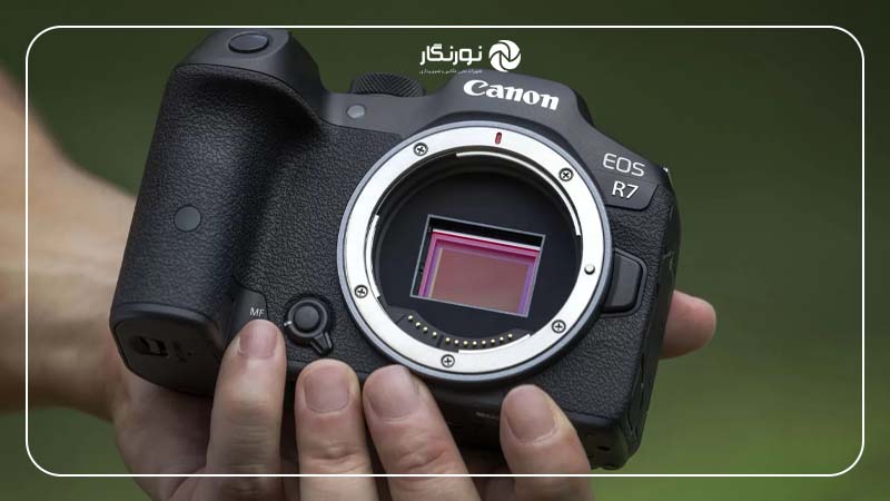 بهترین دوربین بدون آینه کانن APS-C با سرعت بالا: Canon EOS R7