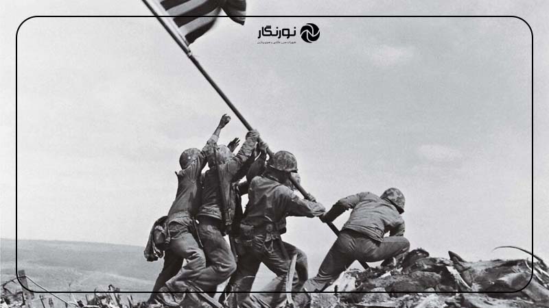 برافراشتن پرچم در ایوو جیما، جو روزنتال، 1945