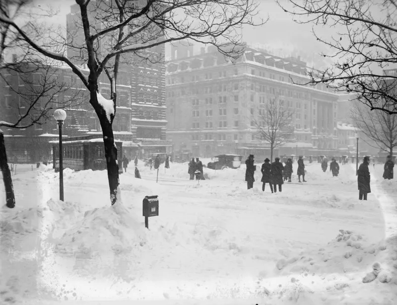 عکس های تاریخی از برف از 100 سال پیش ، طوفان مرگبار برف 22