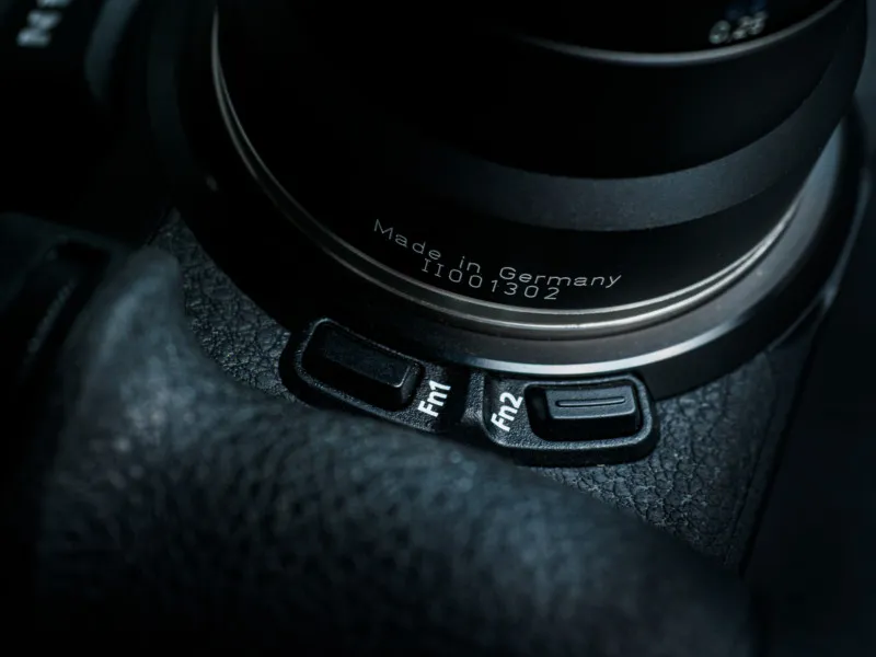 بررسی Meyer Optik 35mm f/2.8 بوکه جلو و وسط