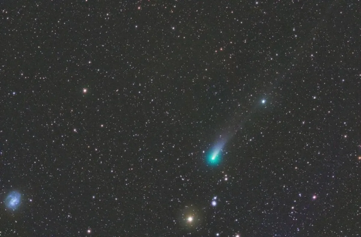 چگونه می توانیم از یک ستاره دنباله دار عکاسی کنیم