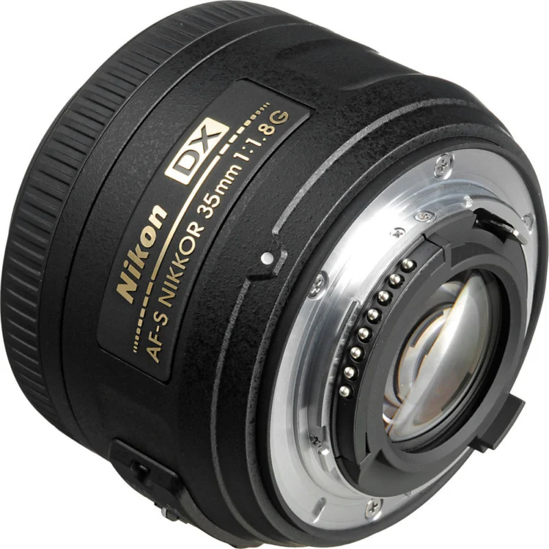 بهترین لنزها برای دوربین های APS-C در سال جدید معرفی شدند