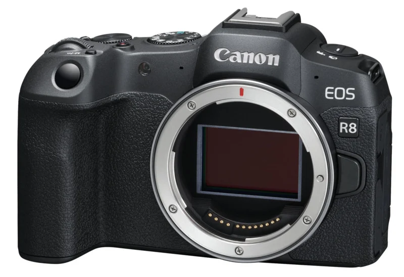 بررسی Canon EOS R8 : بهترین دوربین کانن فول فریم برای مردم رو نمایی شد