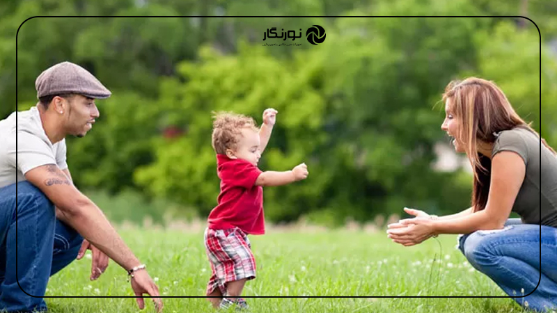 ژست عکس اولین قدمهای نوزاد