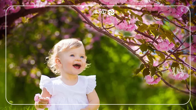 ژست عکس بهار نوزاد دختر