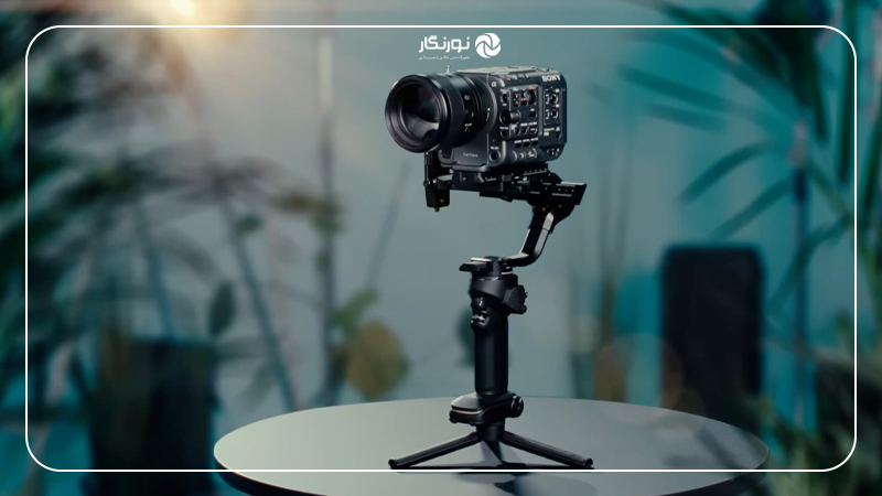 بهترین گیمبال دوربین برای تولید محتوا:  Zhiyun Crane 4