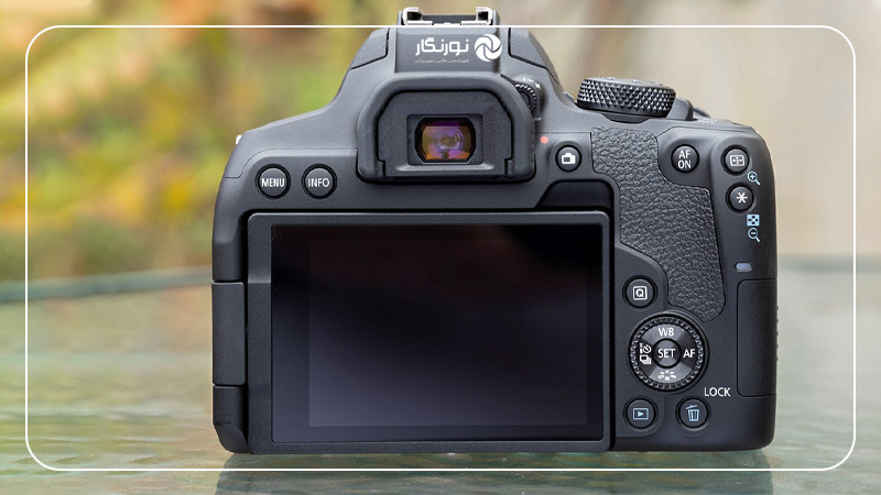 دوربین Canon EOS 850D می‌تواند با سرعت 7 فریم در ثانیه عکاسی پی در پی کند. 