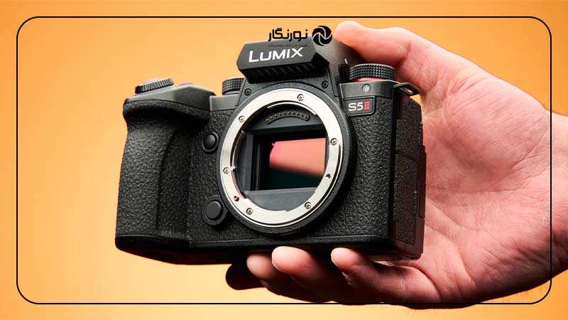 دوربین فیلمبرداری Panasonic LUMIX S5 II