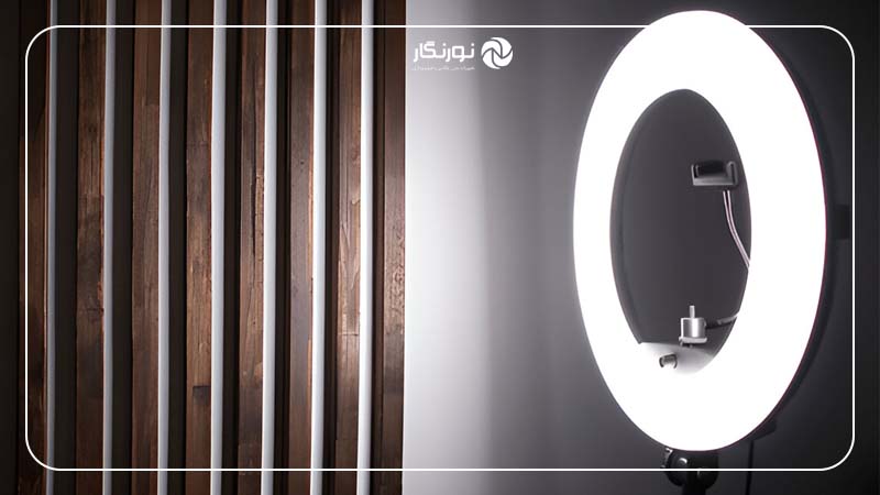  استفاده از رینگ لایت برای بهبود عکس‌ها و تبلیغات در آرایشگاه