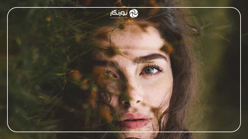 استفاده از پس‌زمینه‌ های خاص و مفهومی
