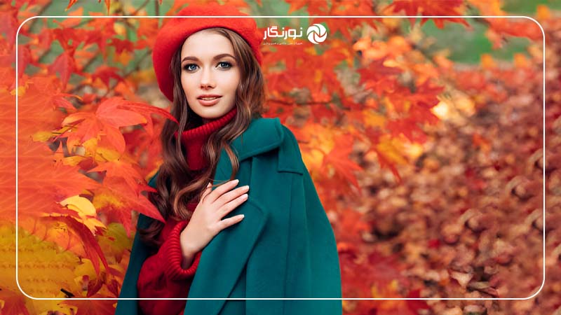 ژست در کنار درختان زرد و نارنجی