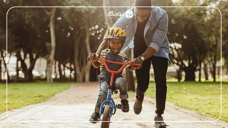 ژست عکس پدر و پسر