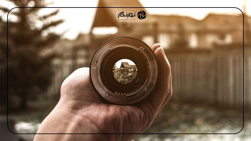 انحنای میدان