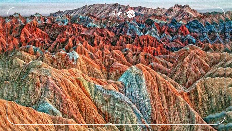 کوه‌های مریخی قشم: مناظری که حس سفر به سیاره‌ای دیگر را تداعی می‌کنند