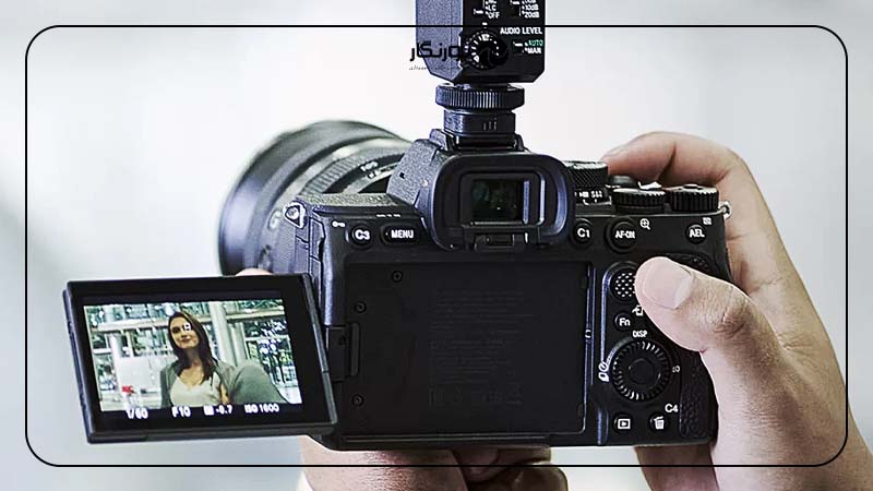طراحی و راحتی استفاده در Sony A7 IV