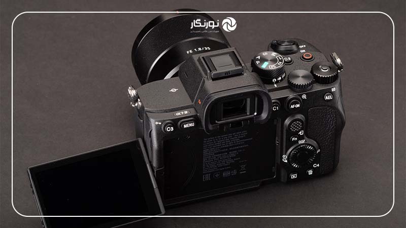 عملکرد Sony A7 IV در نور کم