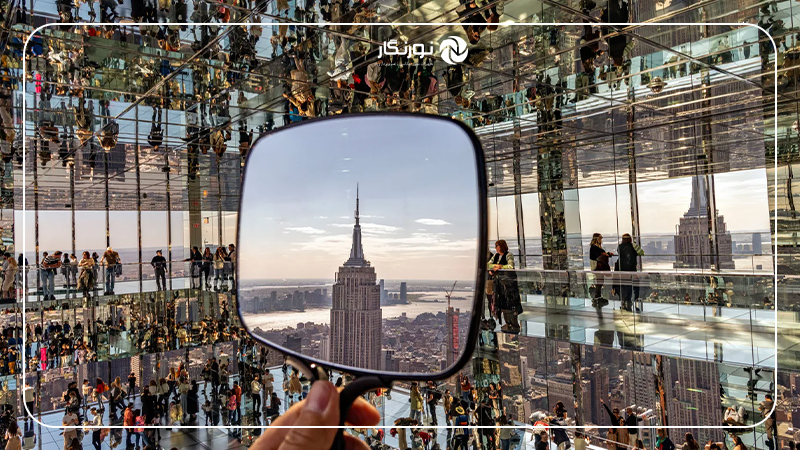 عکاسی با آینه: چشمانداز معکوس شهری