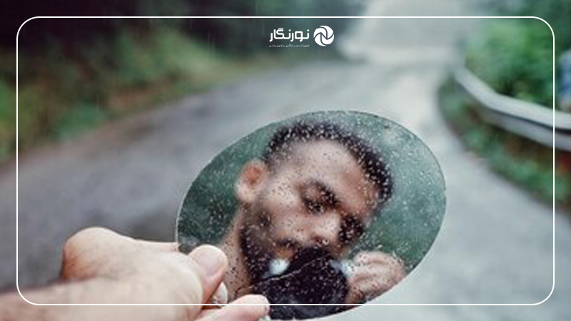 عکاسی با آینه: منعکسشدن قطرات آب و صابون