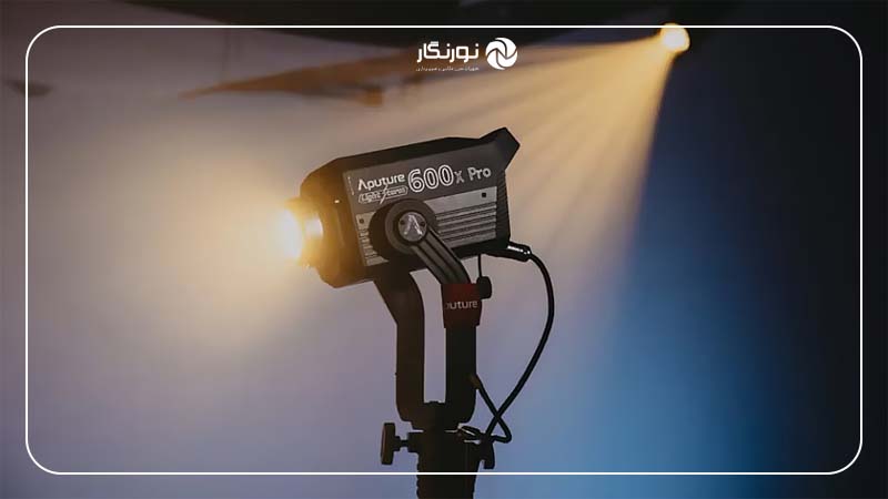 بهترین نورها برای ضبط ویدیو پادکست؛ Aputure LS 600x Pro