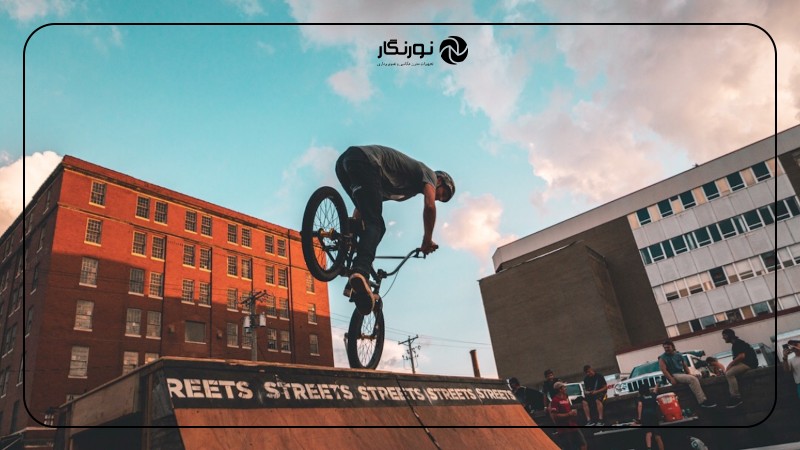 تصویر میانی ۵ - حالت پیاپی (Burst Mode): ثبت لحظههای ناب و اکشن