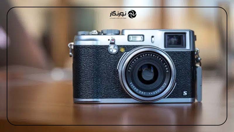 دوربین کامپکت قدیمی