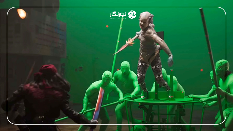 چرا تبلیغات از لباس کروماکی استفاده میکنند؟