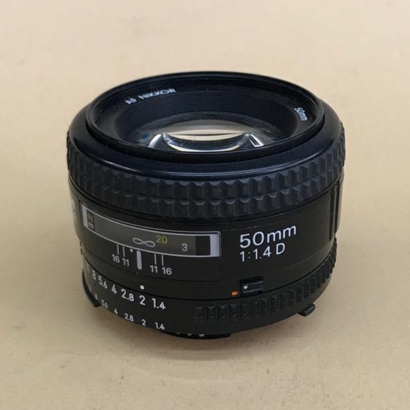 لنز نیکون دست دوم Nikon AF NIKKOR 50mm f/1.4D(جعبه دارد)