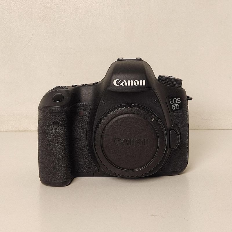 دوربین عکاسی کانن دست دوم Canon EOS 6D Body(10200 شات)