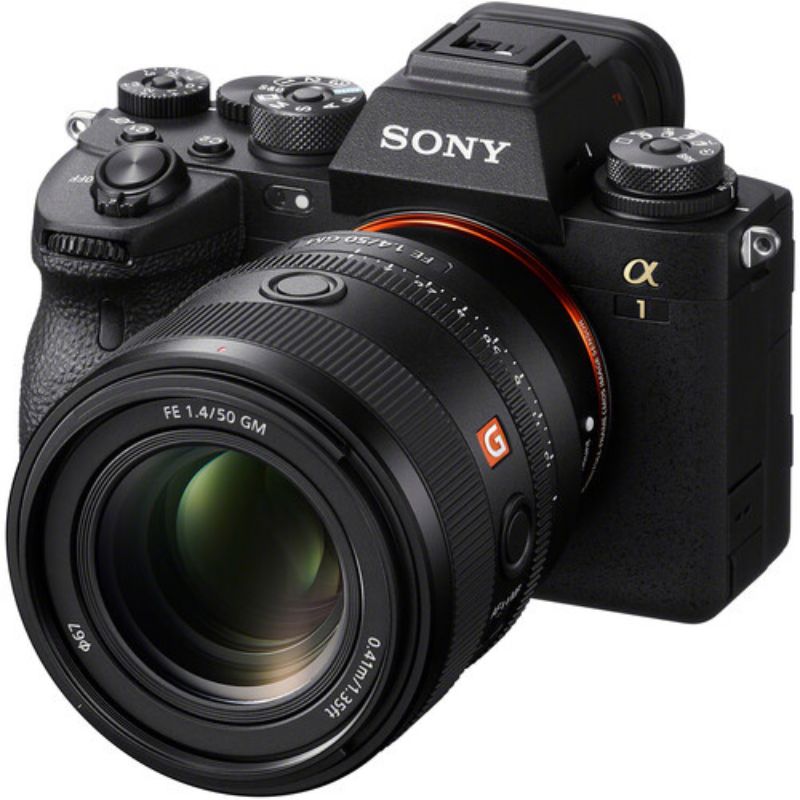 لنز سونی با دوربین  Sony FE 50mm f/1.4 GM Lens (Sony E)