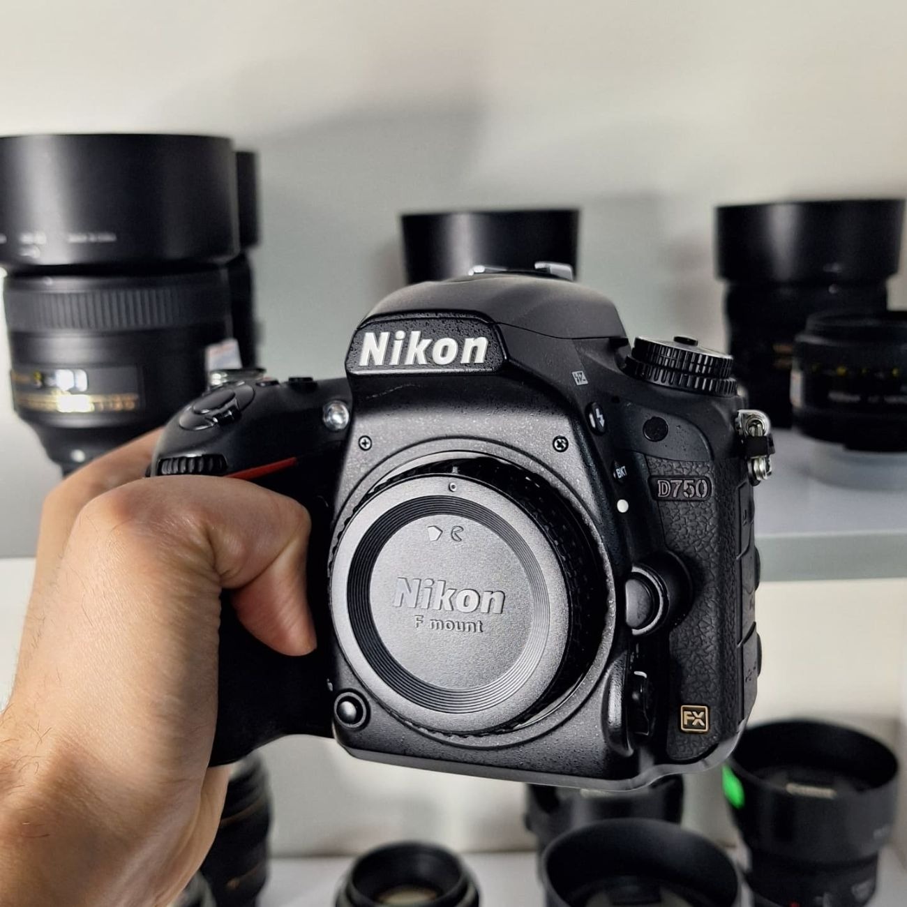 ارسال رایگان ⭐ بیمه و گارانتی + تحویل 1 روزه | مشخصات فنی + بهترین قیمت برای خرید دوربین نیکون Nikon D750 ⭐ مشاوره رایگان و تخصصی خرید 0217356