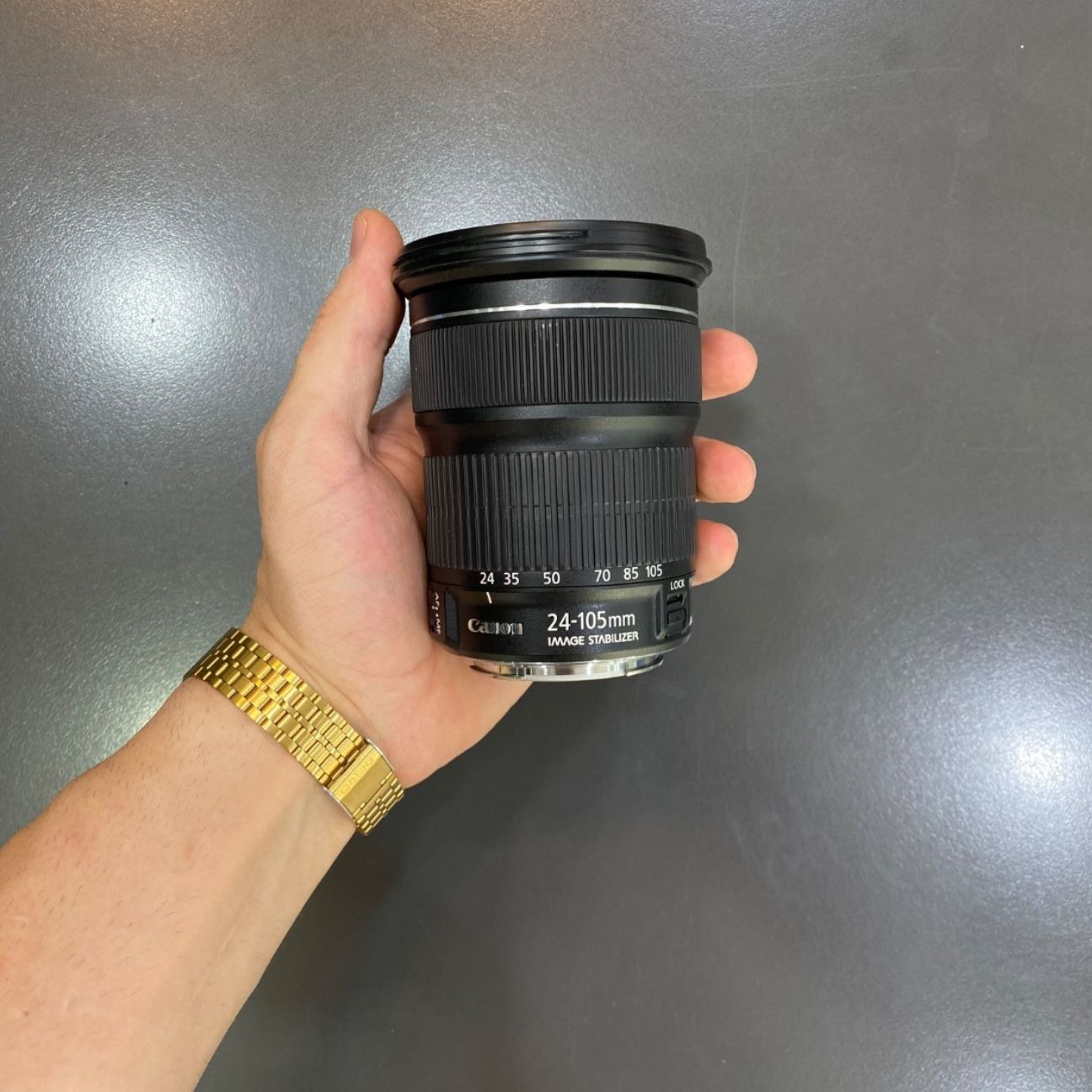 لنز کانن EF 24-105mm IS STM دست دوم یکی لنزهای سری EF این شرکت است که به موتور فوکوس مجهز شده است.امکان مقایسه و مشاوره آنلاین.