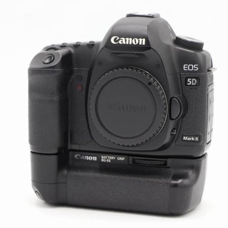 دوربین Canon 5D II دست دوم ؛ بسیار سالم همراه لنز 24-105 میلیمتر ارائه شده است . سه روز مهلت تست و امکان خرید آنلاین و حضوری