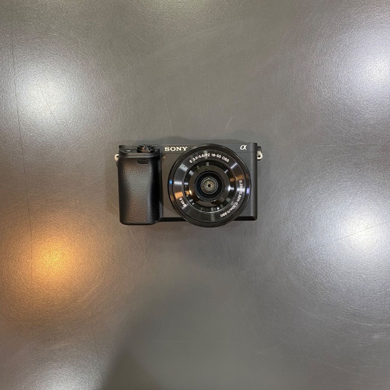 دوربین بدون آینه سونی دست دوم Sony a6400 Mirrorless Camera kit 16-50mm(4000 شات)