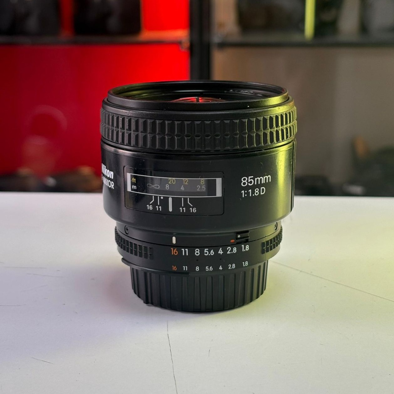 Nikon AF Nikkor 85mm 1.8D