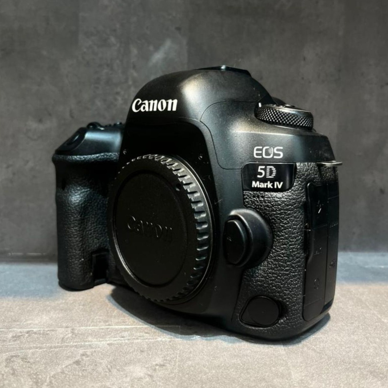 بیمه و گارانتی + تحویل 1 روزه | مشخصات فنی + بهترین قیمت برای خرید دوربین کانن Canon EOS 5D MK IV ⭐ مشاوره رایگان و تخصصی خرید 0217356