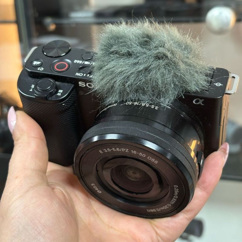 قیمت و خرید دوربین بدون آینه سونی Sony ZV-E10 Mirrorless Camera kit 16-50mm ✔️گارانتی✔️ مقایسه قیمت ✔️بررسی مشخصات✔️ قیمت امروز sony zve10 body در فروشگاه نورنگار