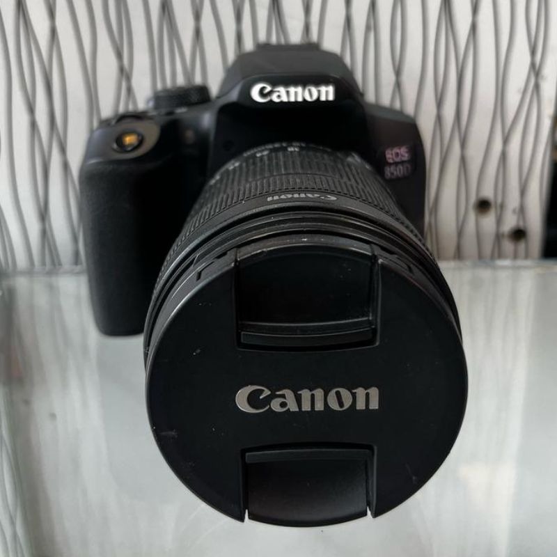 دوربین عکاسی کانن دست دوم Canon EOS 850D kit EF-S 18-135mm f/3.5-5.6 IS USM(شات 4000)