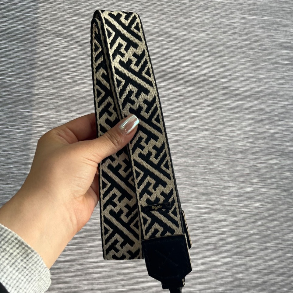 بند دوربین بندینو طرح Bandino camera strap 006