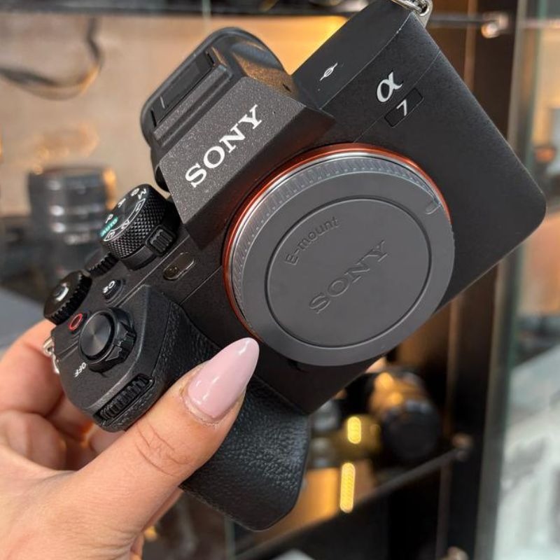 دوربین بدون آینه سونی دست دوم Sony a7 IV Mirrorless Camera Body(3000 شات)