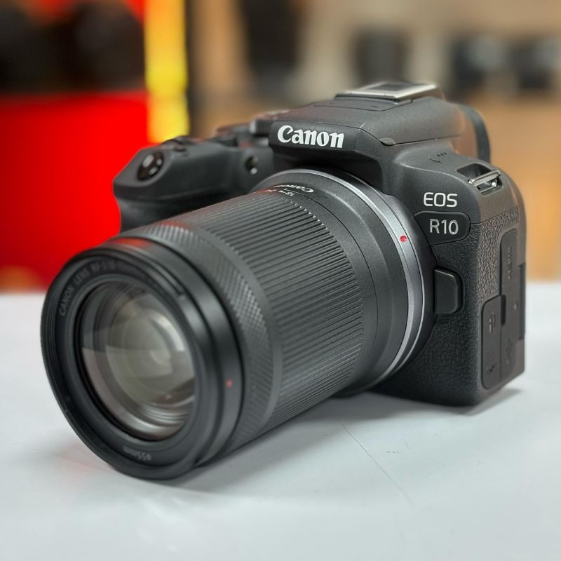 دوربین بدون آینه کانن دست دوم Canon EOS R10 Kit 18-150mm f/3.5-6.3 IS STM(1000 شات)