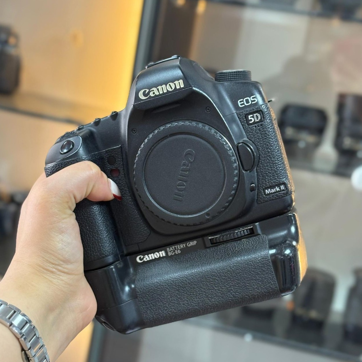 دوربین عکاسی کانن دست دوم Canon EOS 5D Mark III Body(شات 17000)