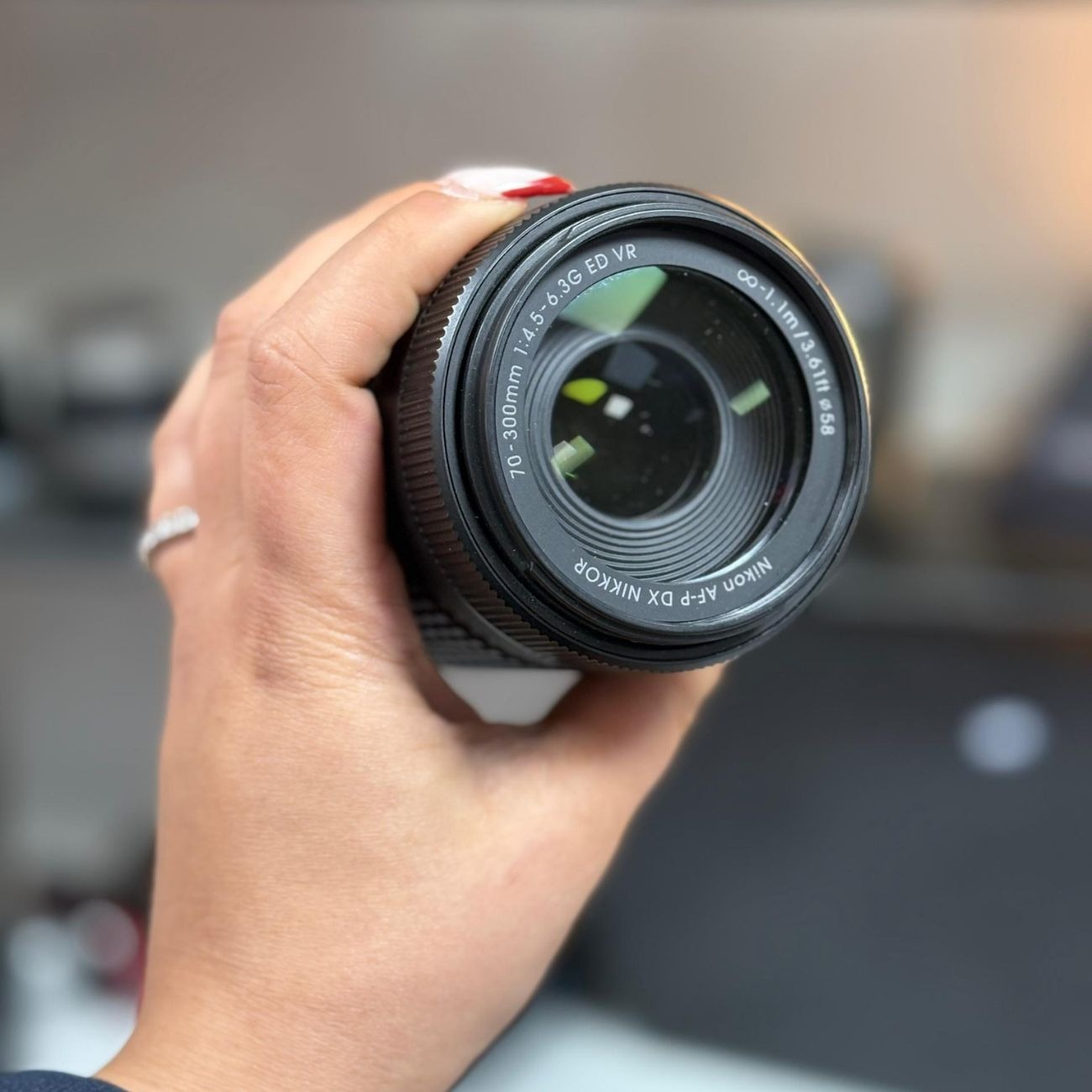 لنز نیکون Nikon 70-300mm VR  (دست دوم)