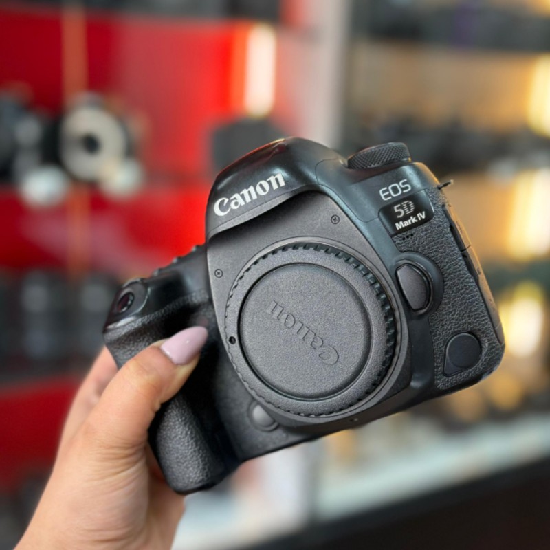 دوربین عکاسی کانن دست دوم Canon EOS 5D Mark IV Body(شات 12000)