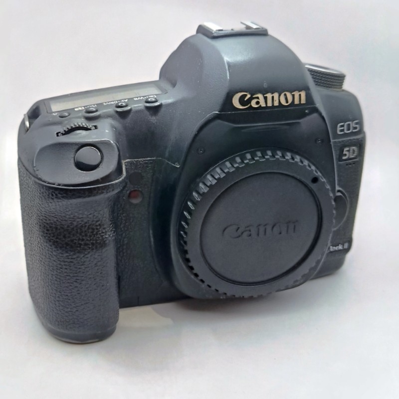 بدنه دوربین کانن دست دوم Canon EOS 5D Mark II body (142000 شات)