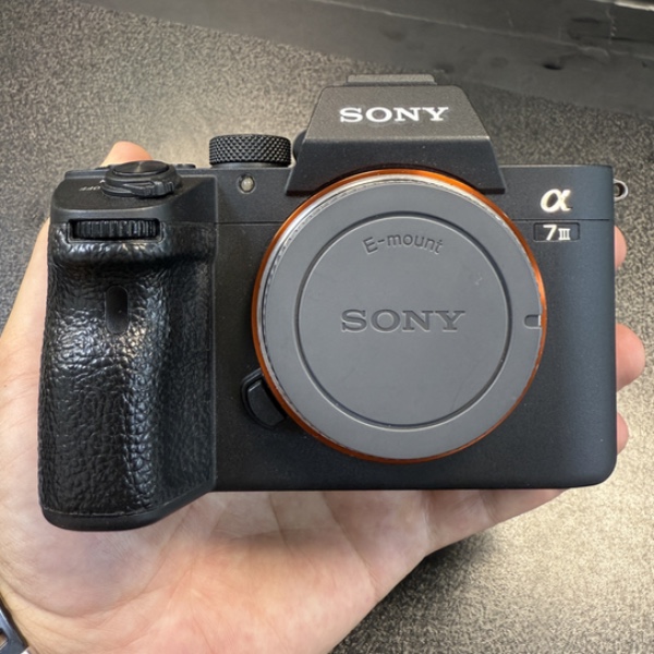 دوربین بدون آینه سونی دست دوم  Sony a7 III Mirrorless Camera Body
