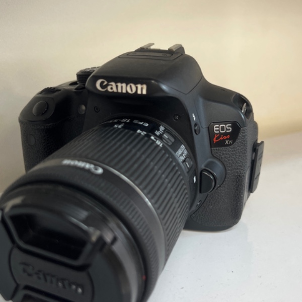 دوربین عکاسی دست دوم Canon eos 700D kit 18-55 is stm